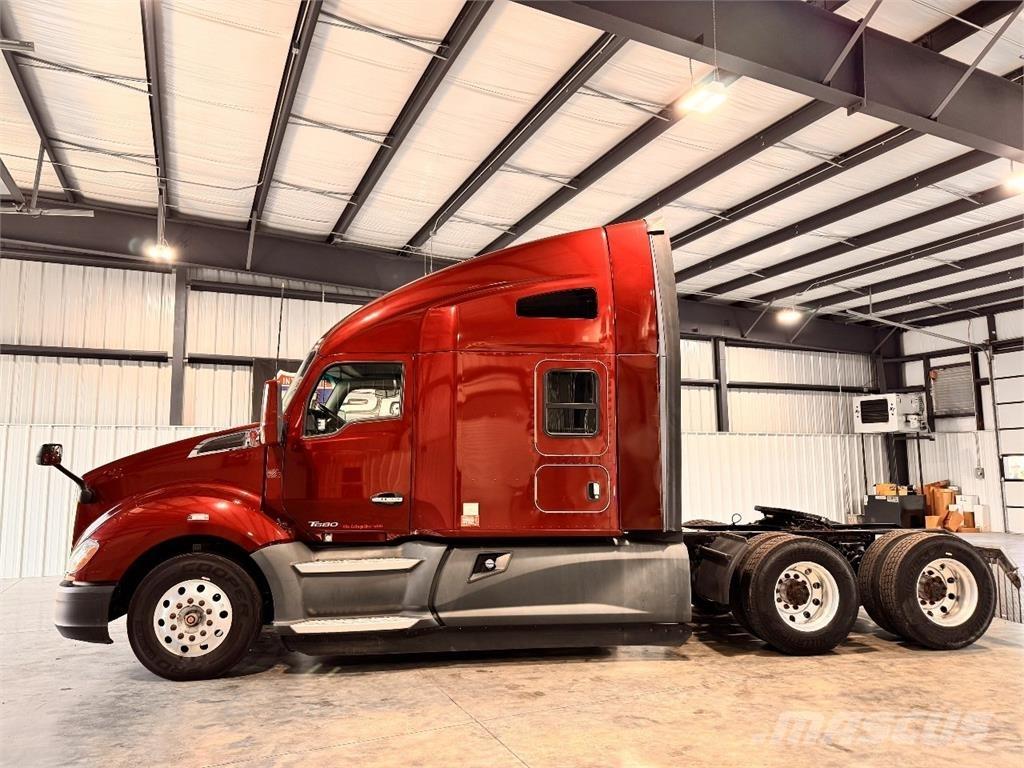 Kenworth T680 Truck Tractor Units