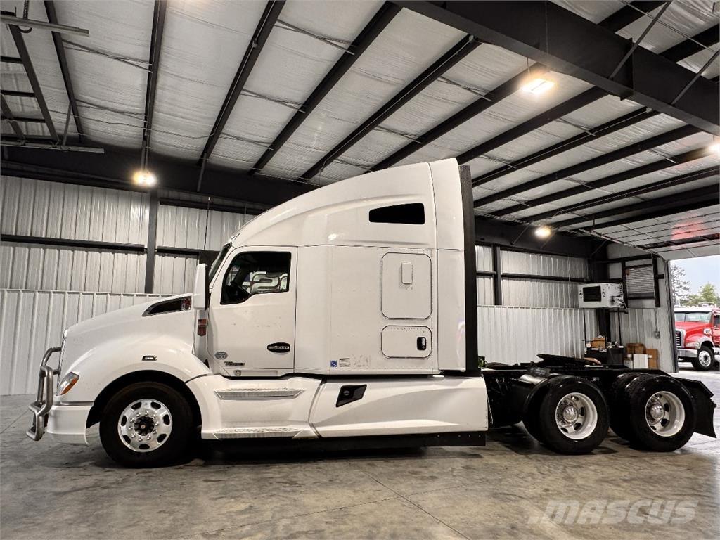 Kenworth T680 Truck Tractor Units