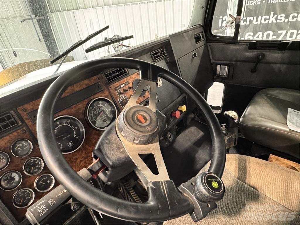Kenworth T800 Truck Tractor Units