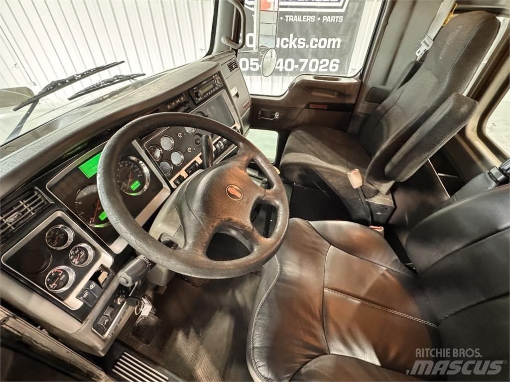 Kenworth T800 Truck Tractor Units