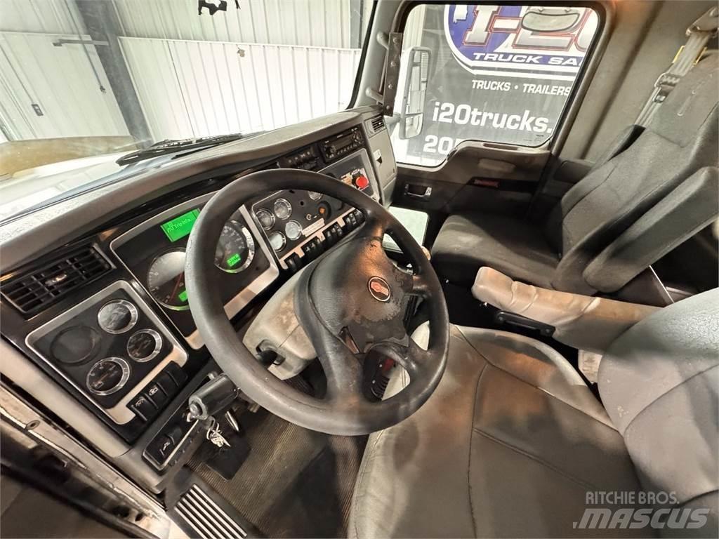 Kenworth T800 Truck Tractor Units