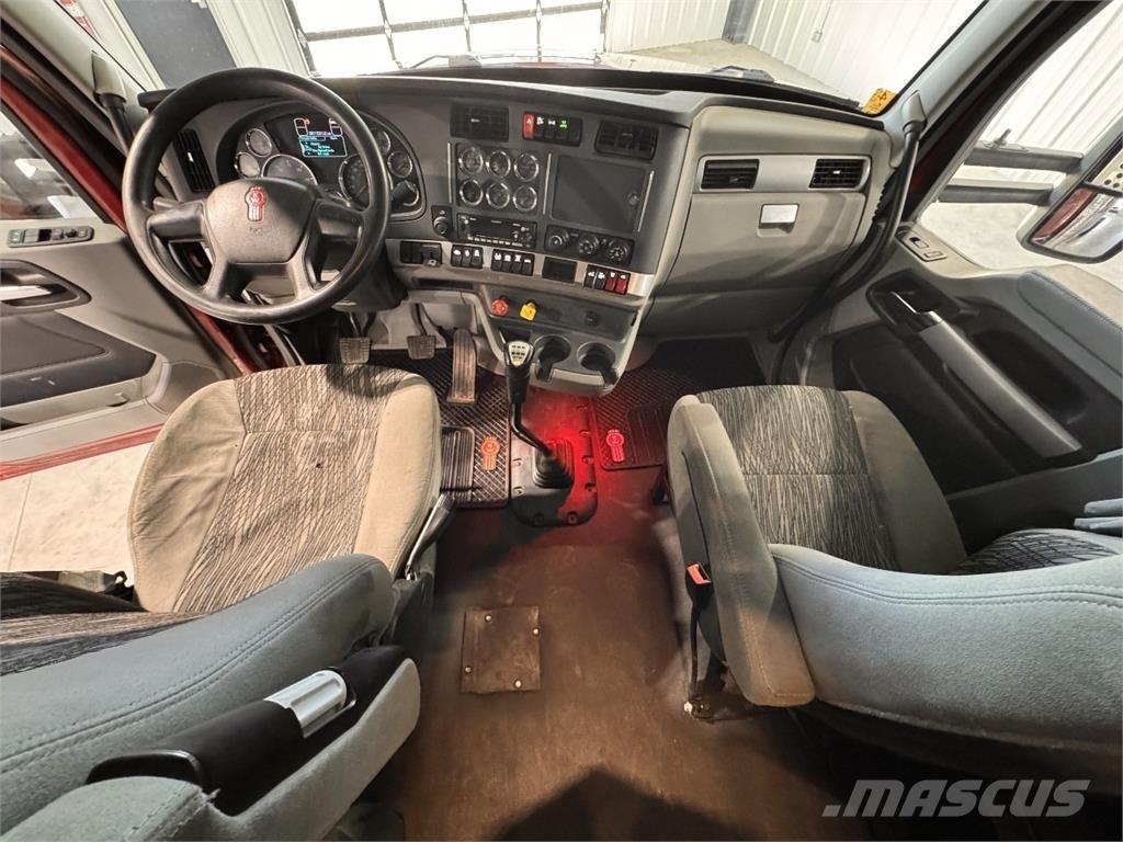 Kenworth T880 Truck Tractor Units