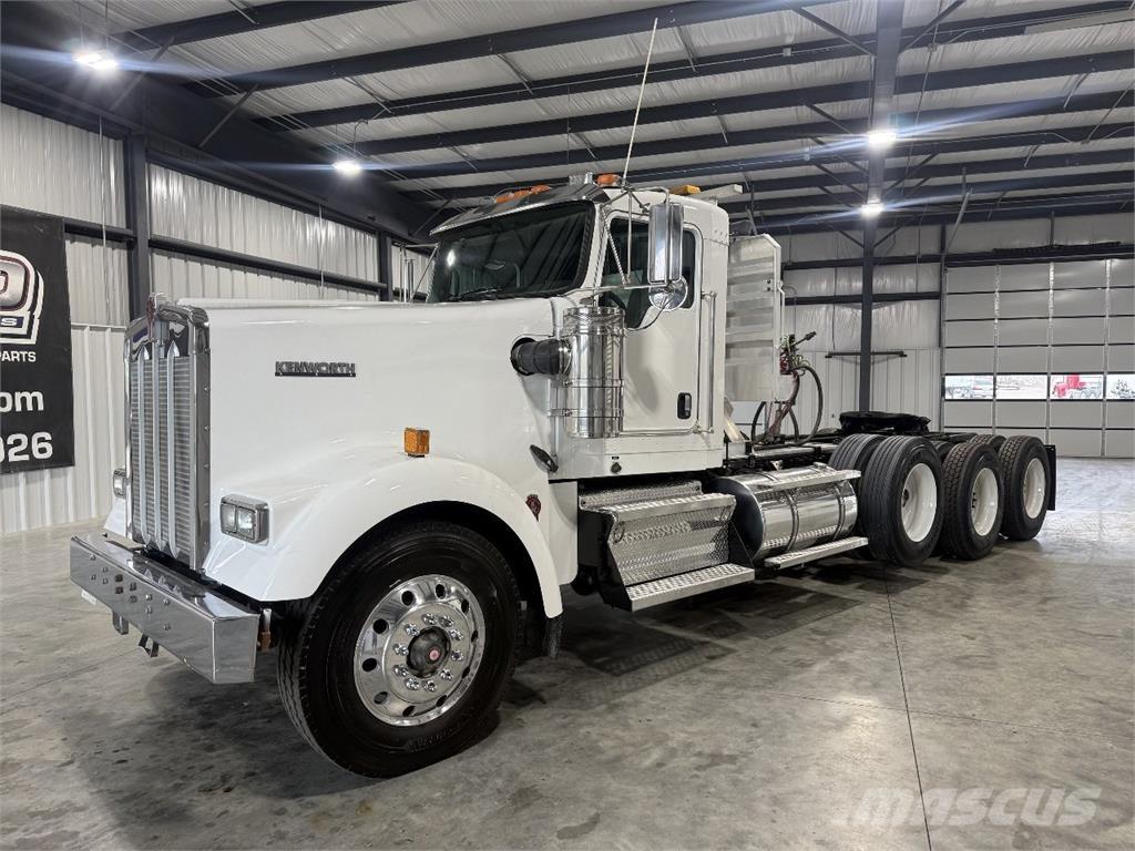 Kenworth W900 Truck Tractor Units
