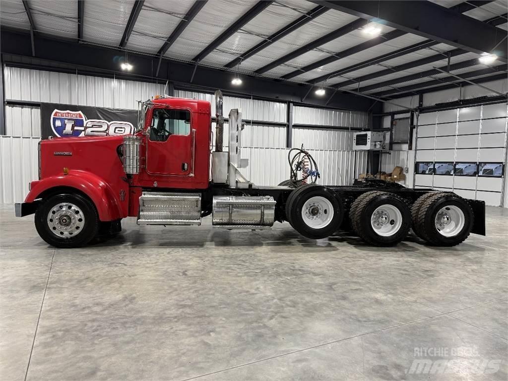 Kenworth W900L Truck Tractor Units