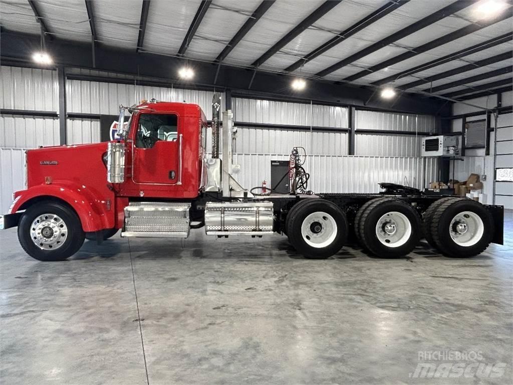 Kenworth W900L Truck Tractor Units