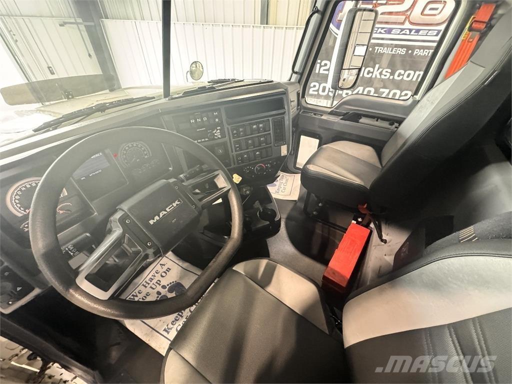 Mack Pinnacle Truck Tractor Units