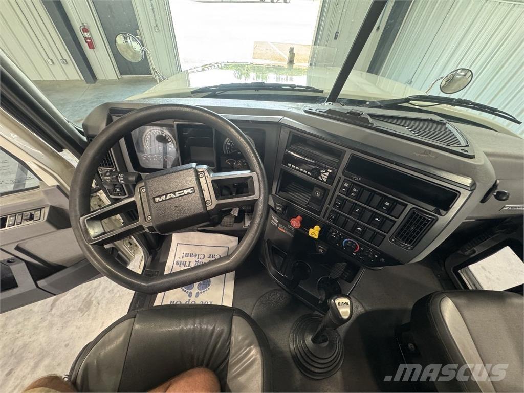 Mack Pinnacle Truck Tractor Units