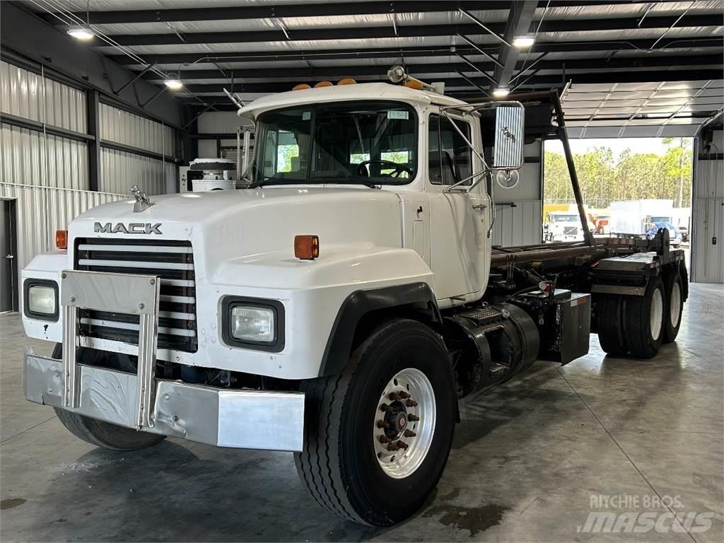 Mack RD688S Containerframe/Skiploader trucks