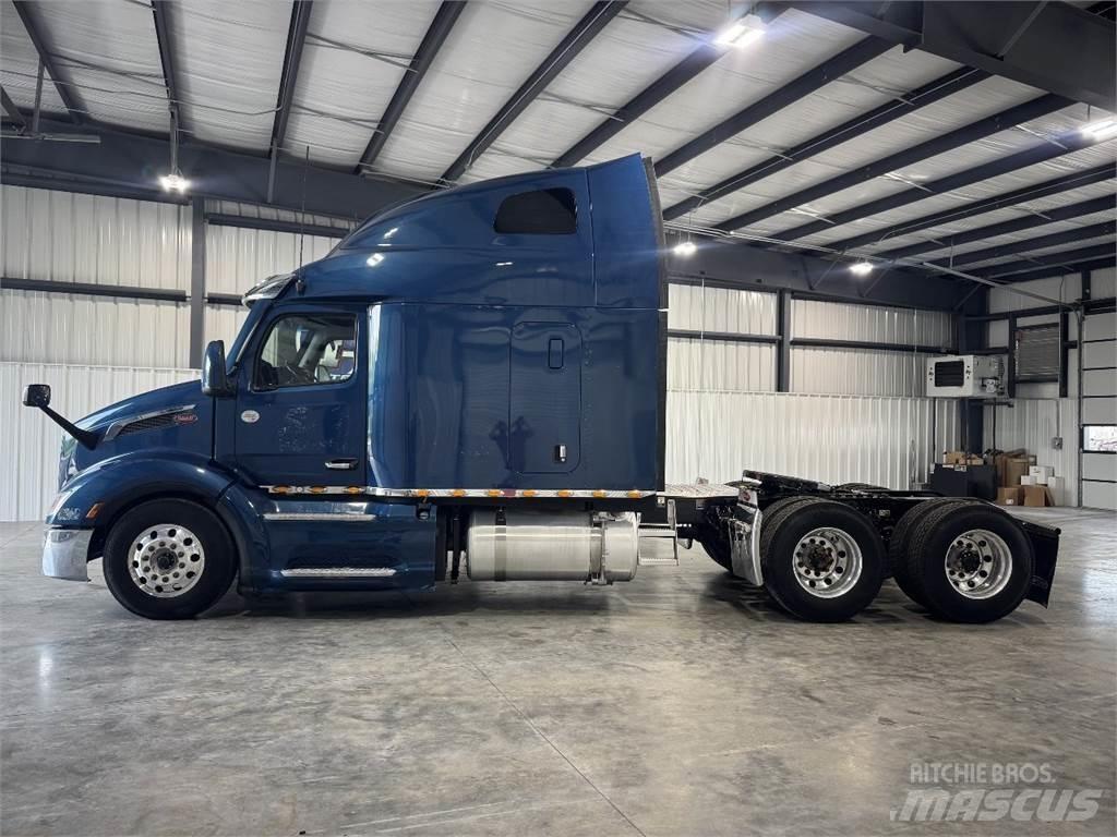 Peterbilt 579 Truck Tractor Units