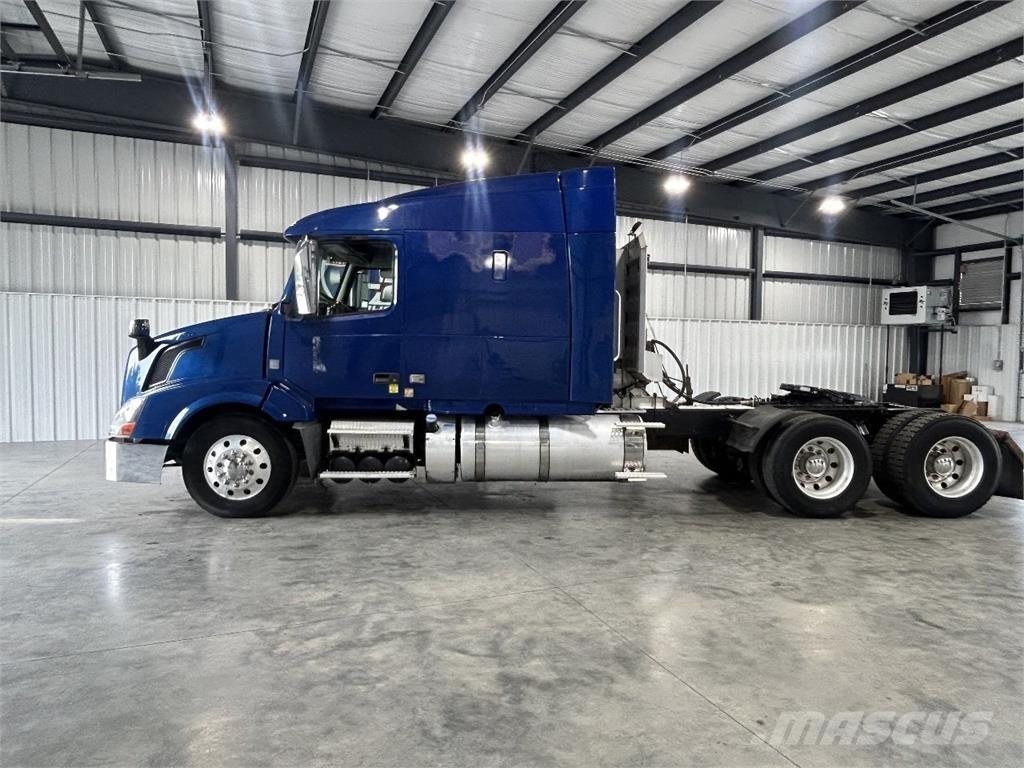 Volvo VNL630 Truck Tractor Units