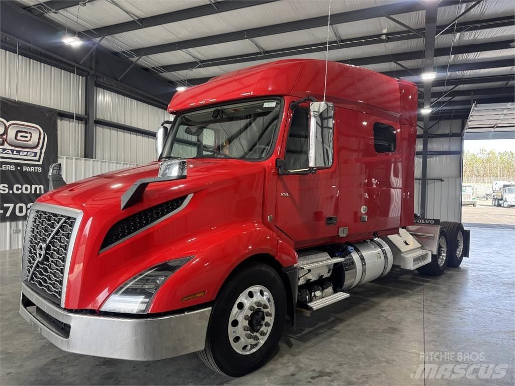 Volvo VNL64T740 Truck Tractor Units