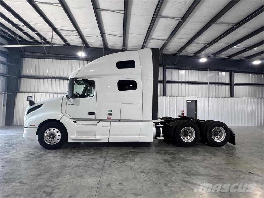 Volvo VNL760 Truck Tractor Units