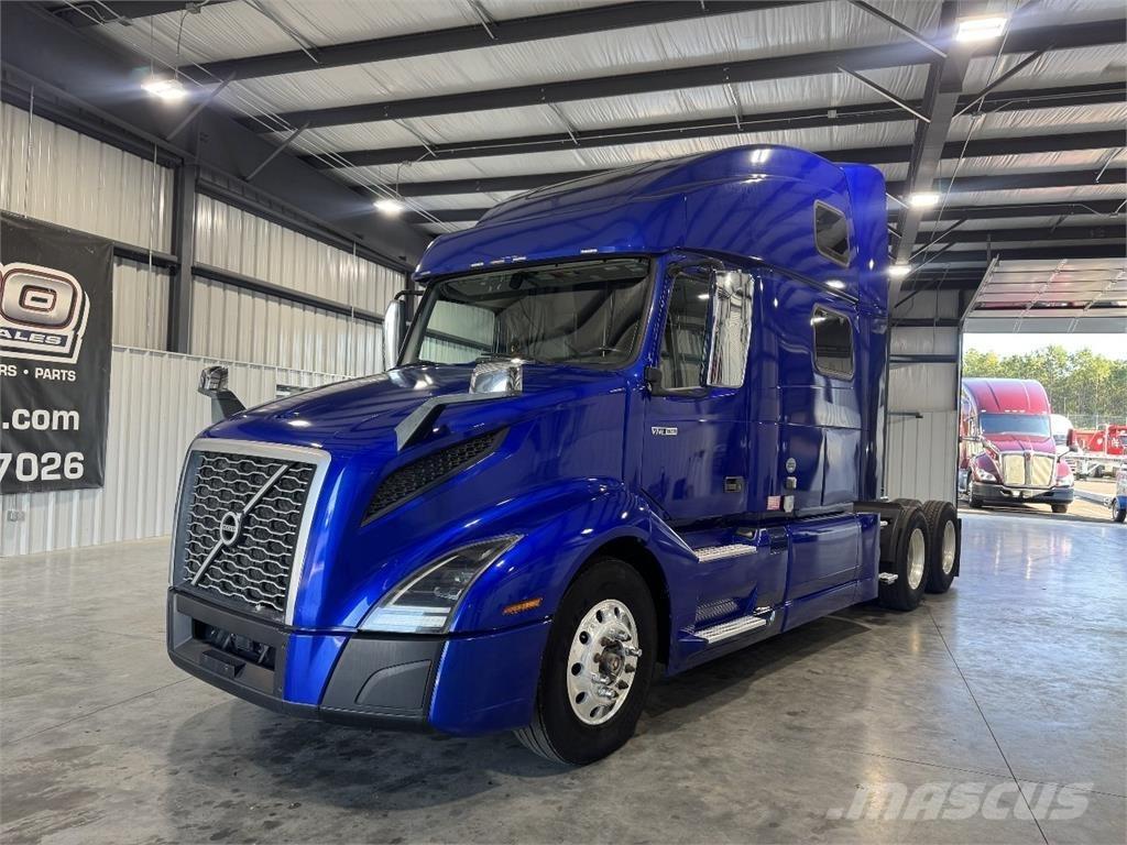 Volvo VNL860 Truck Tractor Units