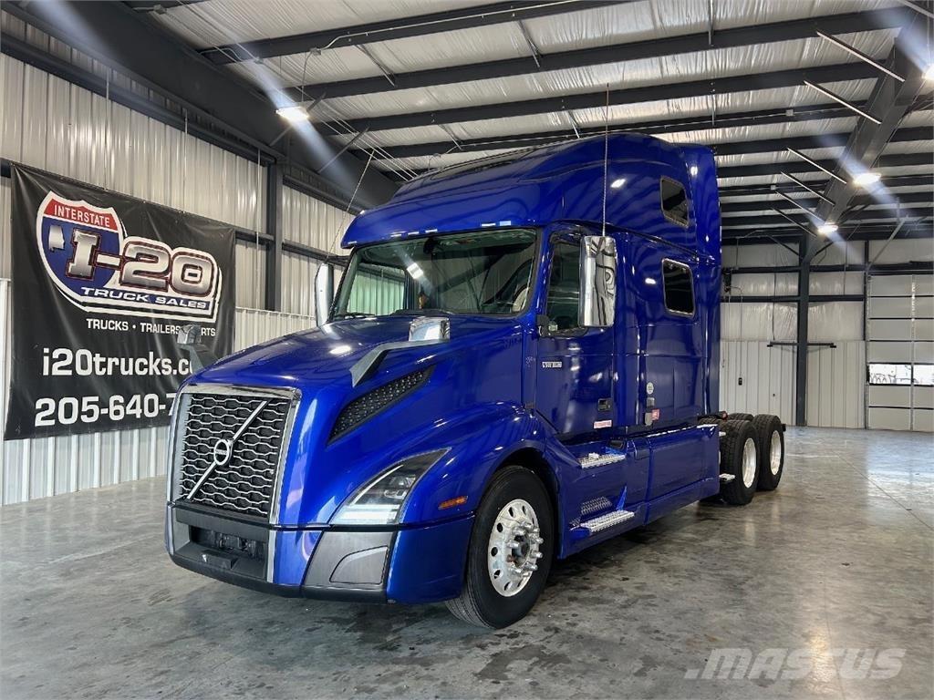 Volvo VNL860 Truck Tractor Units