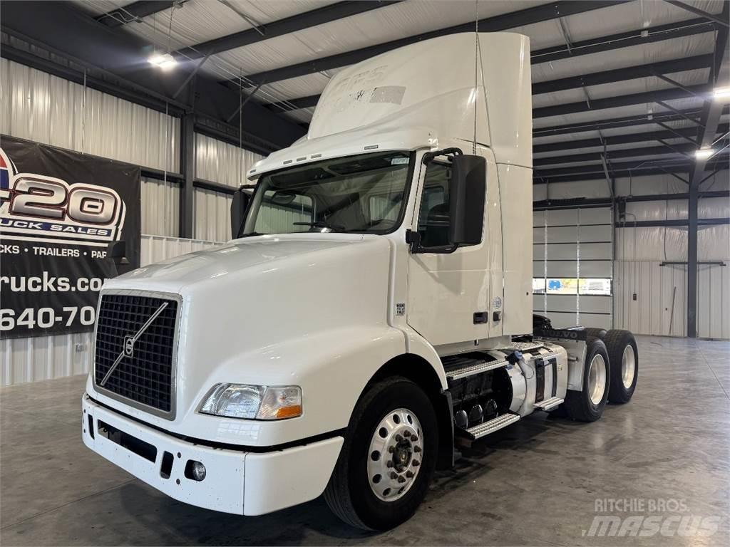 Volvo VNM64T200 Truck Tractor Units