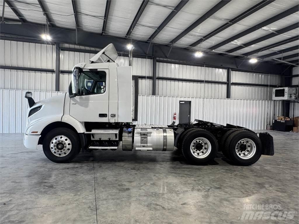 Volvo VNR64T300 Truck Tractor Units