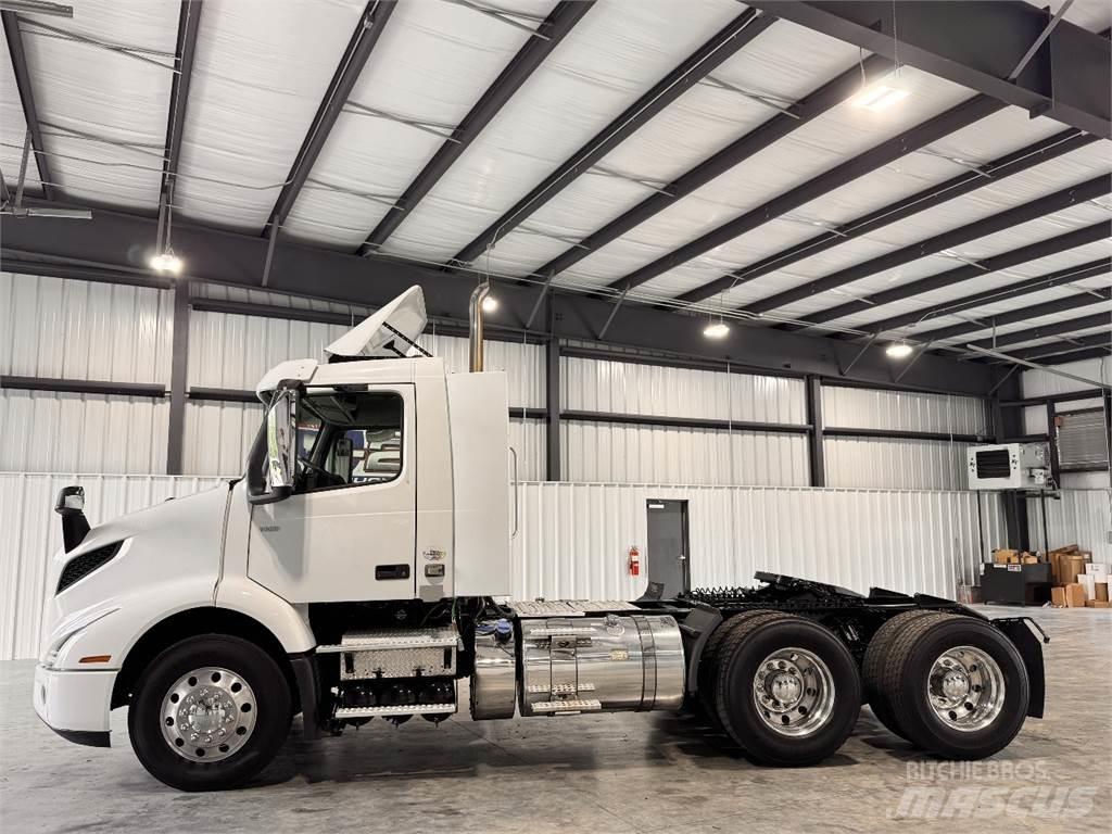 Volvo VNR64T300 Truck Tractor Units