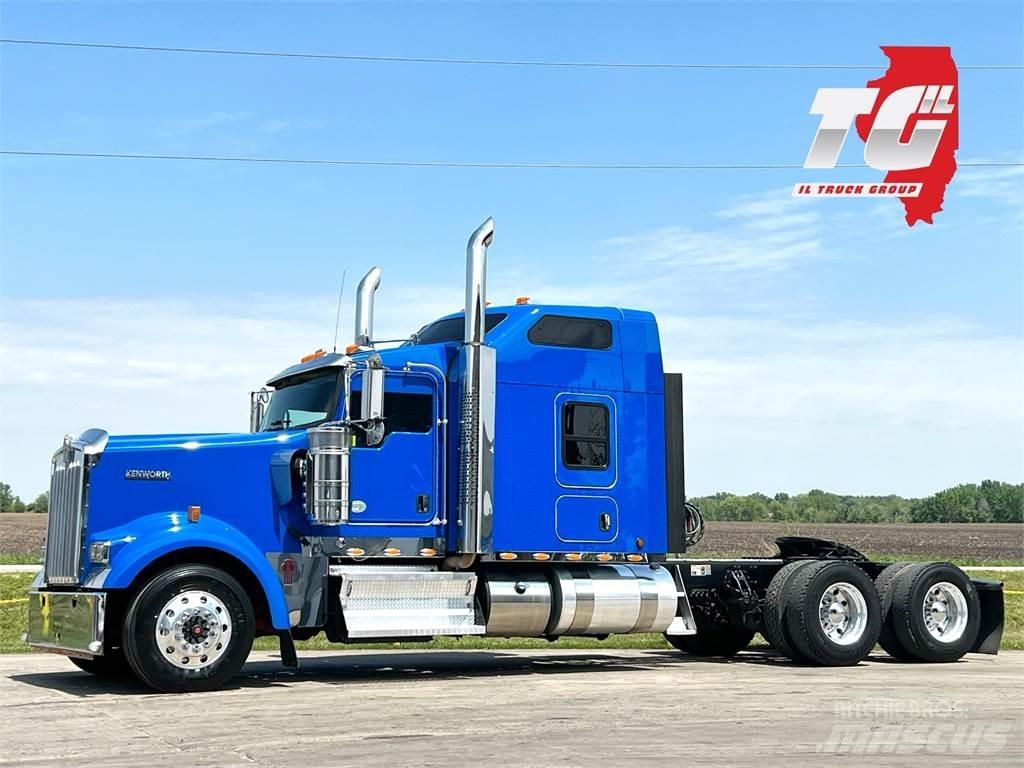 Kenworth W900 Truck Tractor Units