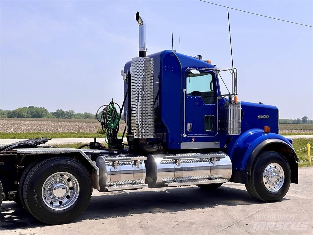 Kenworth W900 Truck Tractor Units