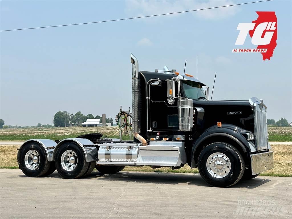 Kenworth W900 Truck Tractor Units