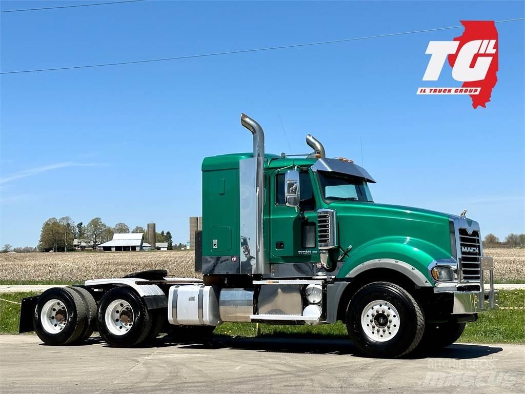 Mack Titan TD713 Truck Tractor Units