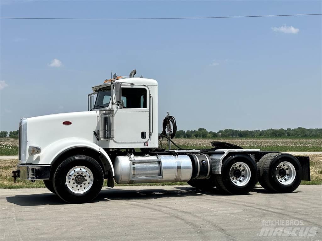 Peterbilt 367 Truck Tractor Units