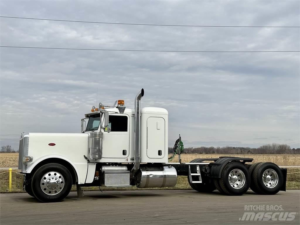 Peterbilt 389 Truck Tractor Units