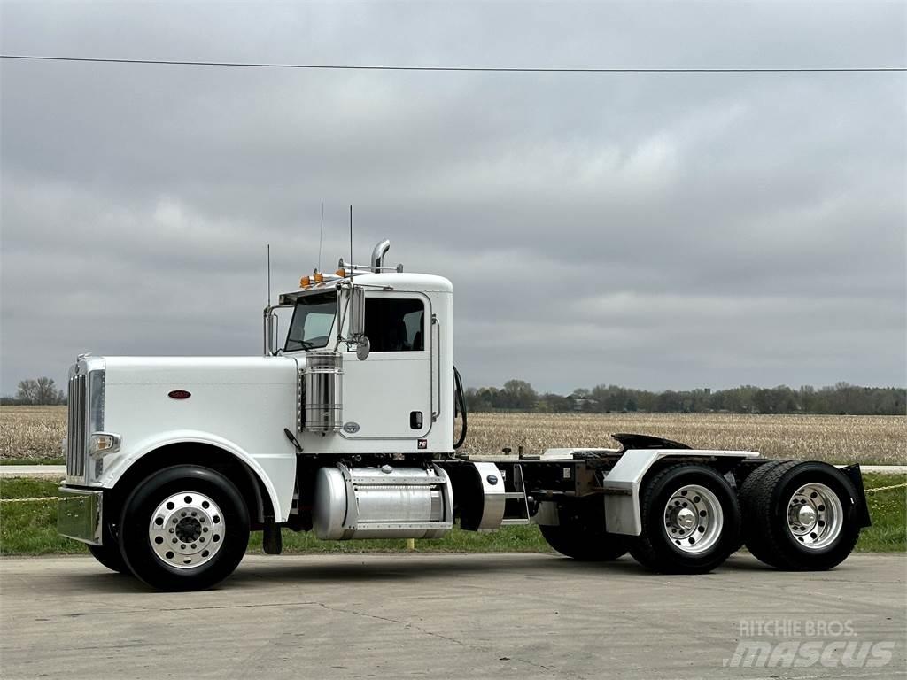 Peterbilt 389 Truck Tractor Units