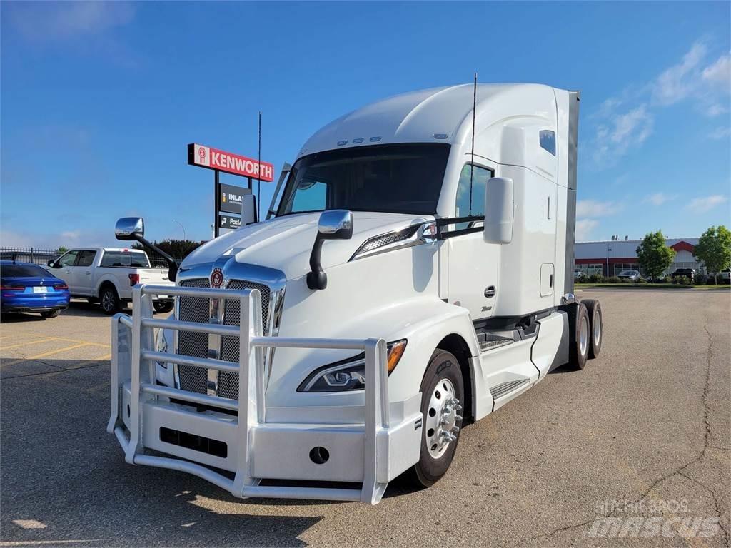 Kenworth T680 Truck Tractor Units