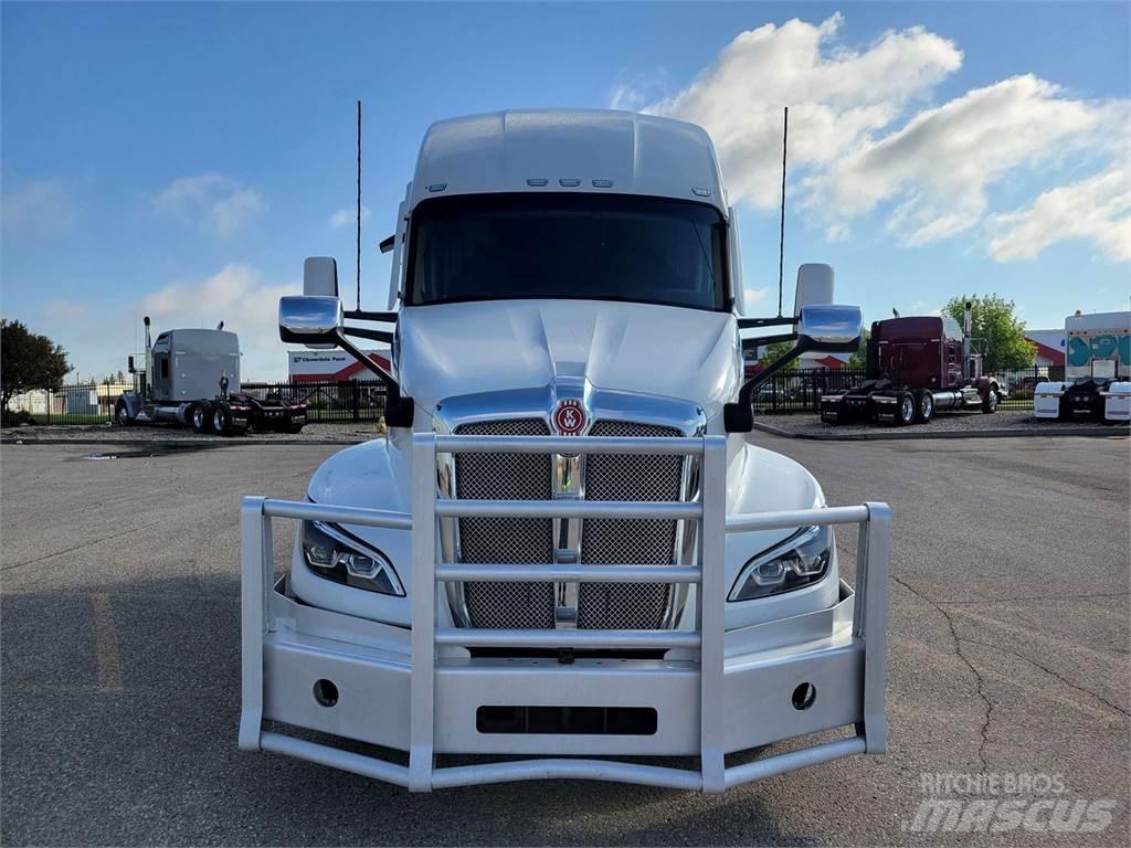 Kenworth T680 Truck Tractor Units