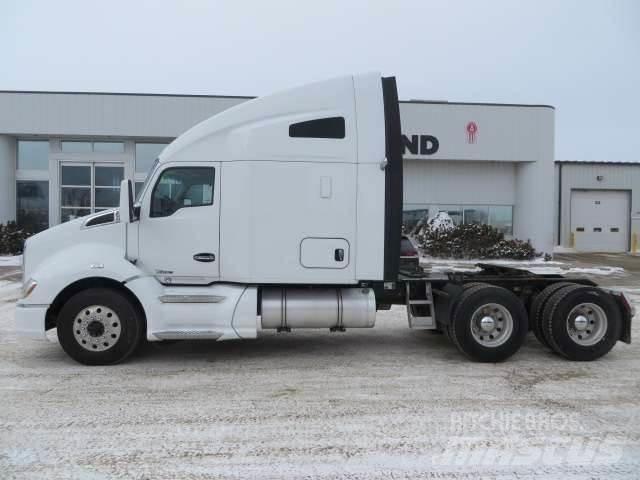 Kenworth T680 Truck Tractor Units