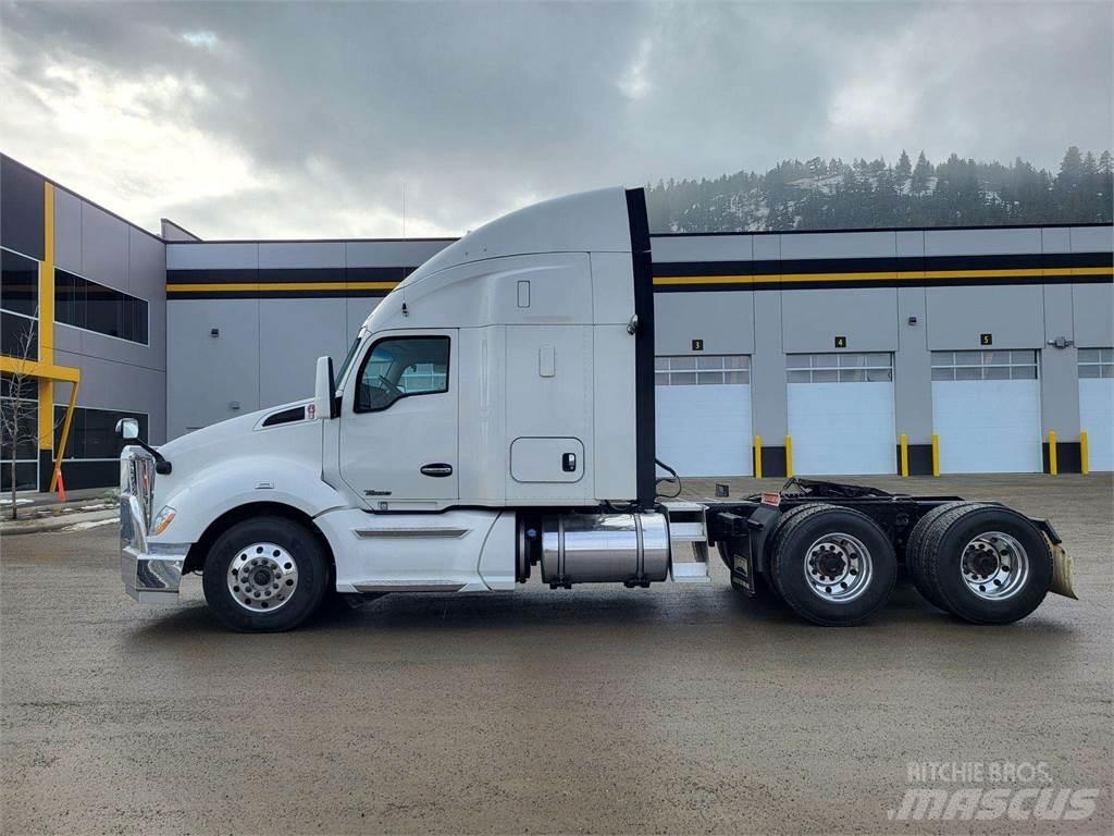 Kenworth T680 Truck Tractor Units