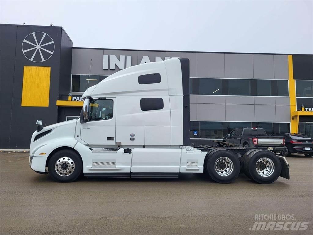 Volvo VNL 760 Chassis Cab trucks