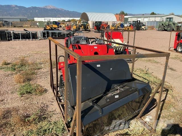 AGT SDA-140T Crawler FEL's