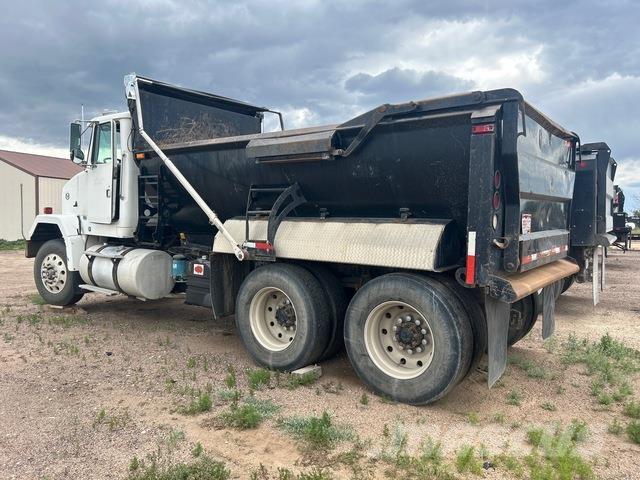 Autocar  Tipper trucks