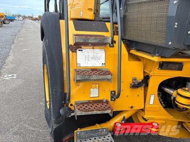 Bell B45E Articulated Haulers