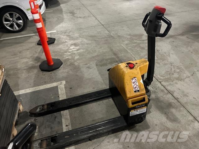 Big Joe E-30 Hand pallet truck