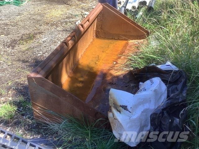 Bobcat  Buckets
