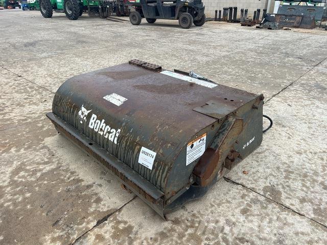 Bobcat 6707144 Sweepers