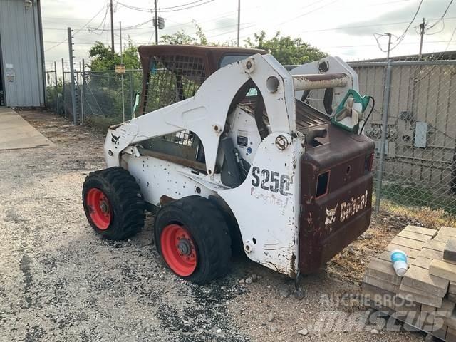 Bobcat S250 Skid steer loaders
