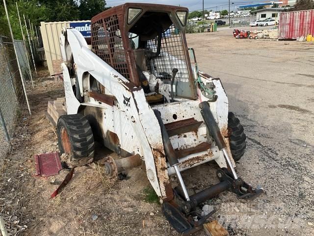 Bobcat S250 Skid steer loaders