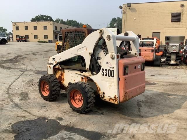 Bobcat S300 Skid steer loaders