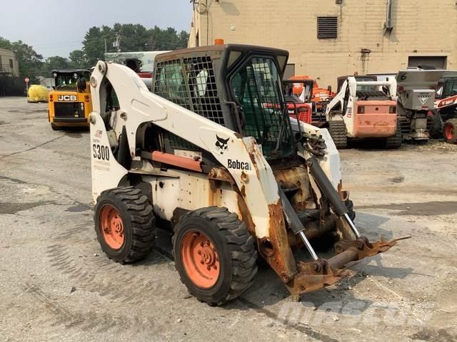 Bobcat S300 Skid steer loaders