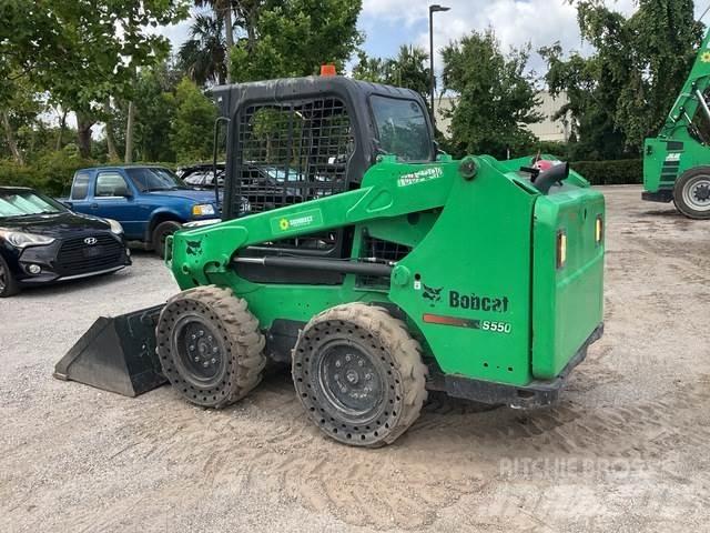 Bobcat S550 Skid steer loaders