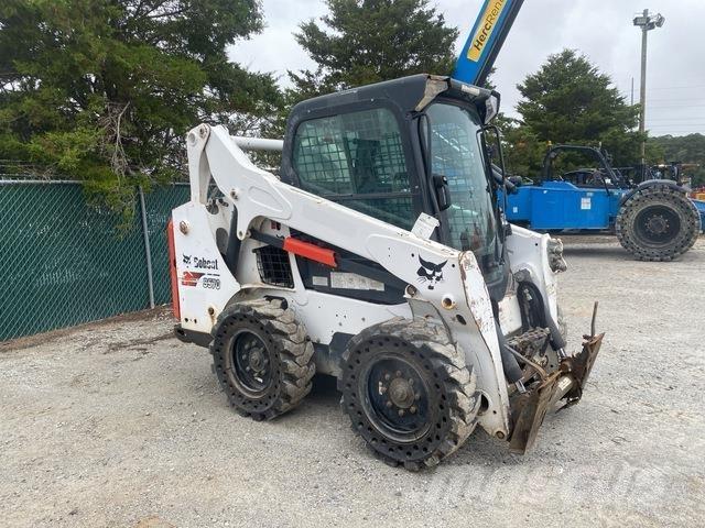 Bobcat S570 Skid steer loaders