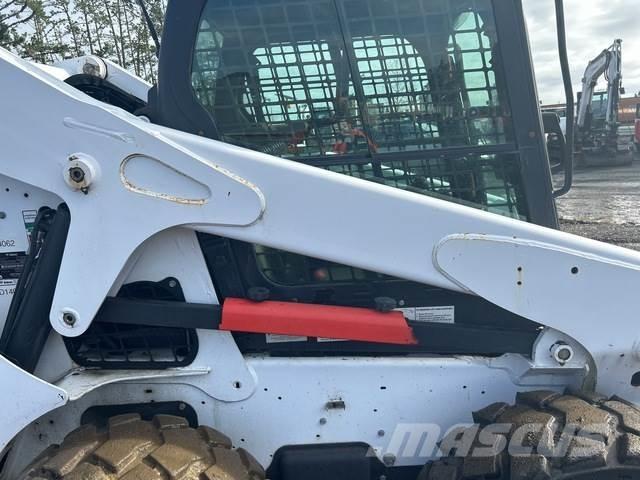 Bobcat S650 Skid steer loaders