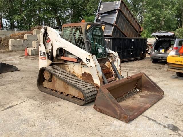 Bobcat T300 Skid steer loaders