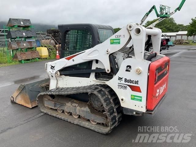 Bobcat T740 Skid steer loaders