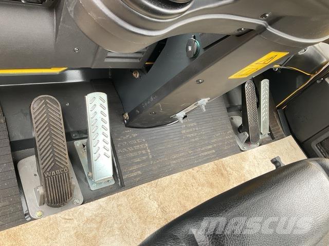 Bomag BW24RH Combi rollers