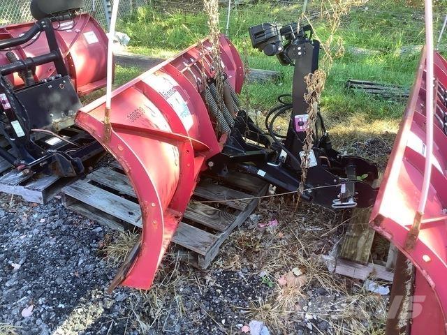 Boss  Snow blades and plows